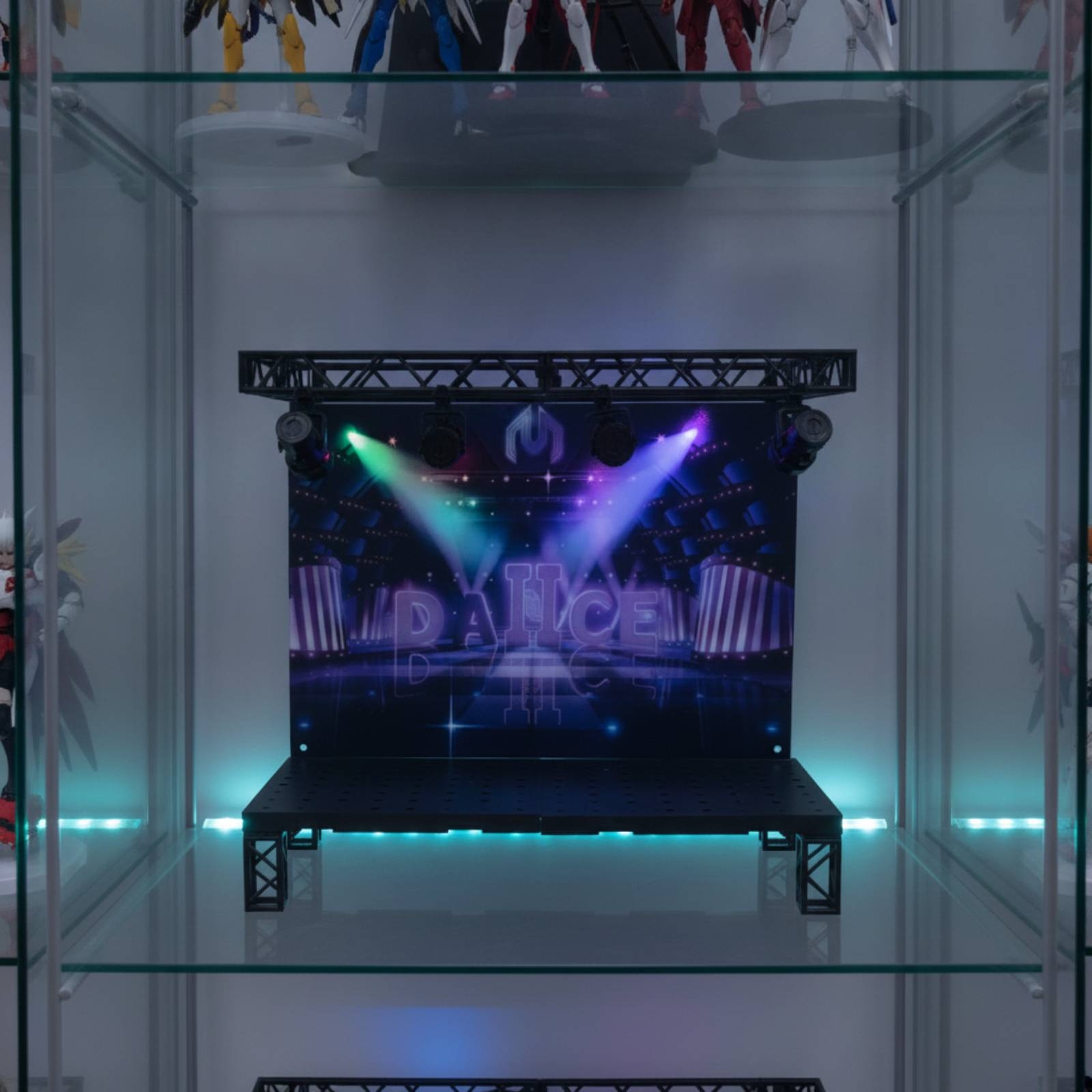 Good Lighting In Photography - Display Stage with Lights Diorama-Style Figure